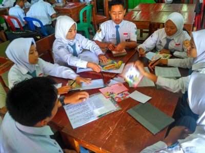 Belajar Diskusi